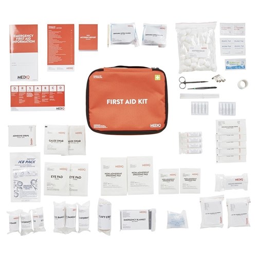 ESSENTIAL VEHICLE FIRST AID KIT IN SOFT PACK